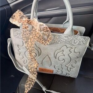 Wrangler Gray Women's Bag with Patterned Design